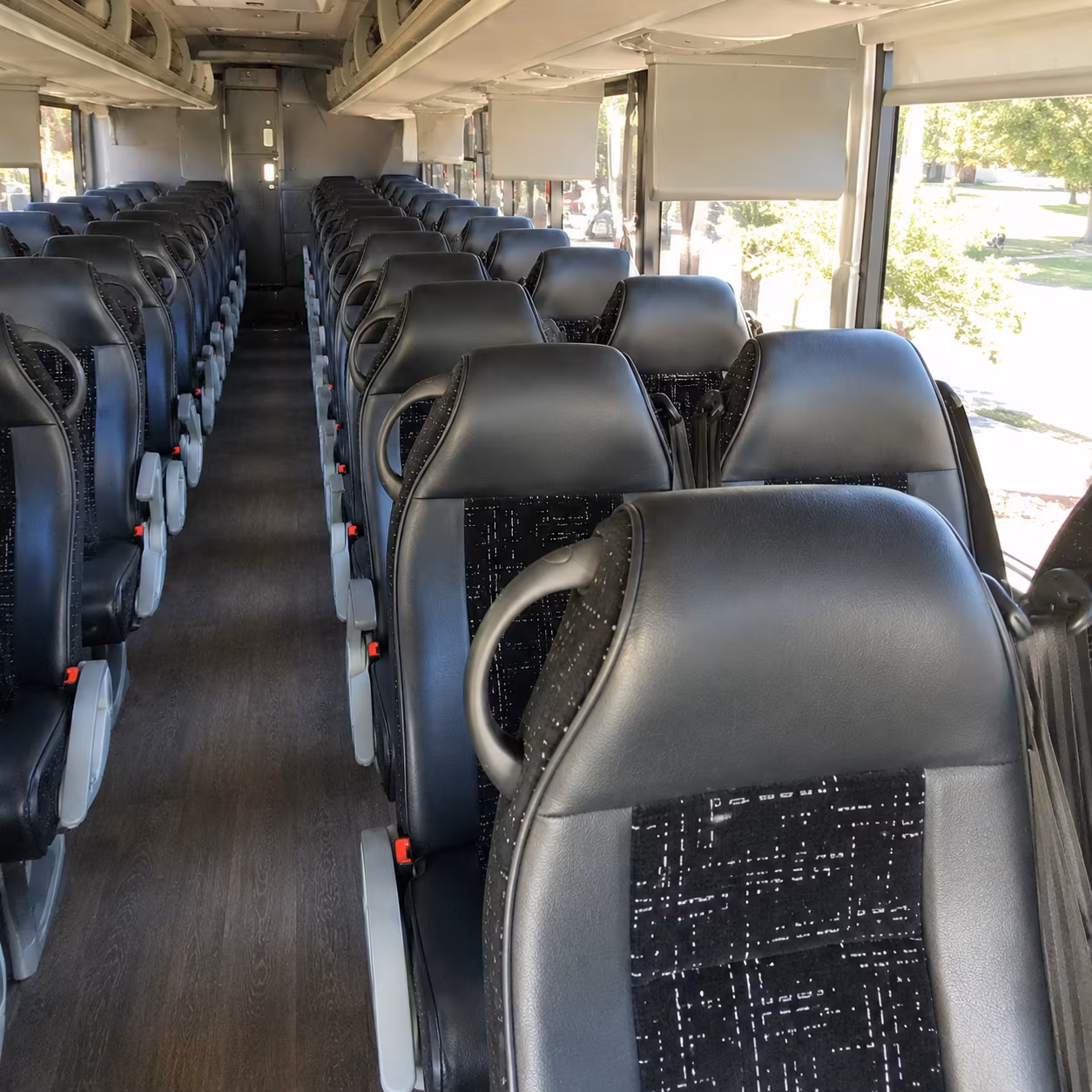 Pembroke Pines Airport Shuttle & Transportation party bus exterior