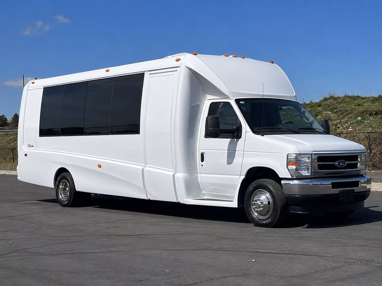 Pembroke Pines Prom & Homecoming Transportation party bus exterior