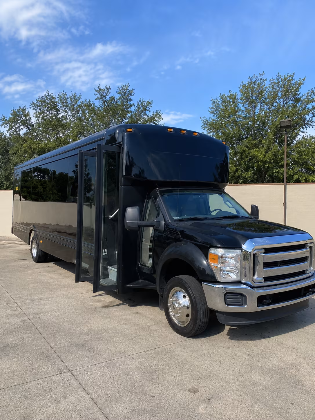 Pembroke Pines Winery Tour & Pub Crawl Transportation pickup coordination
