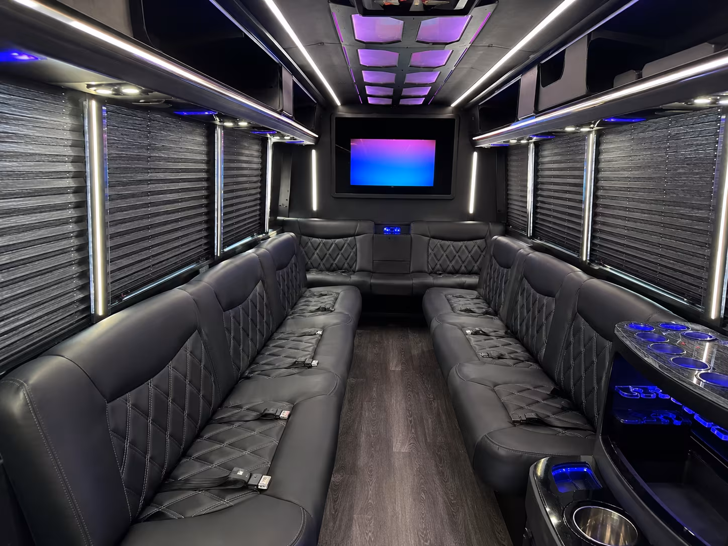 Pembroke Pines Winery Tour & Pub Crawl Transportation